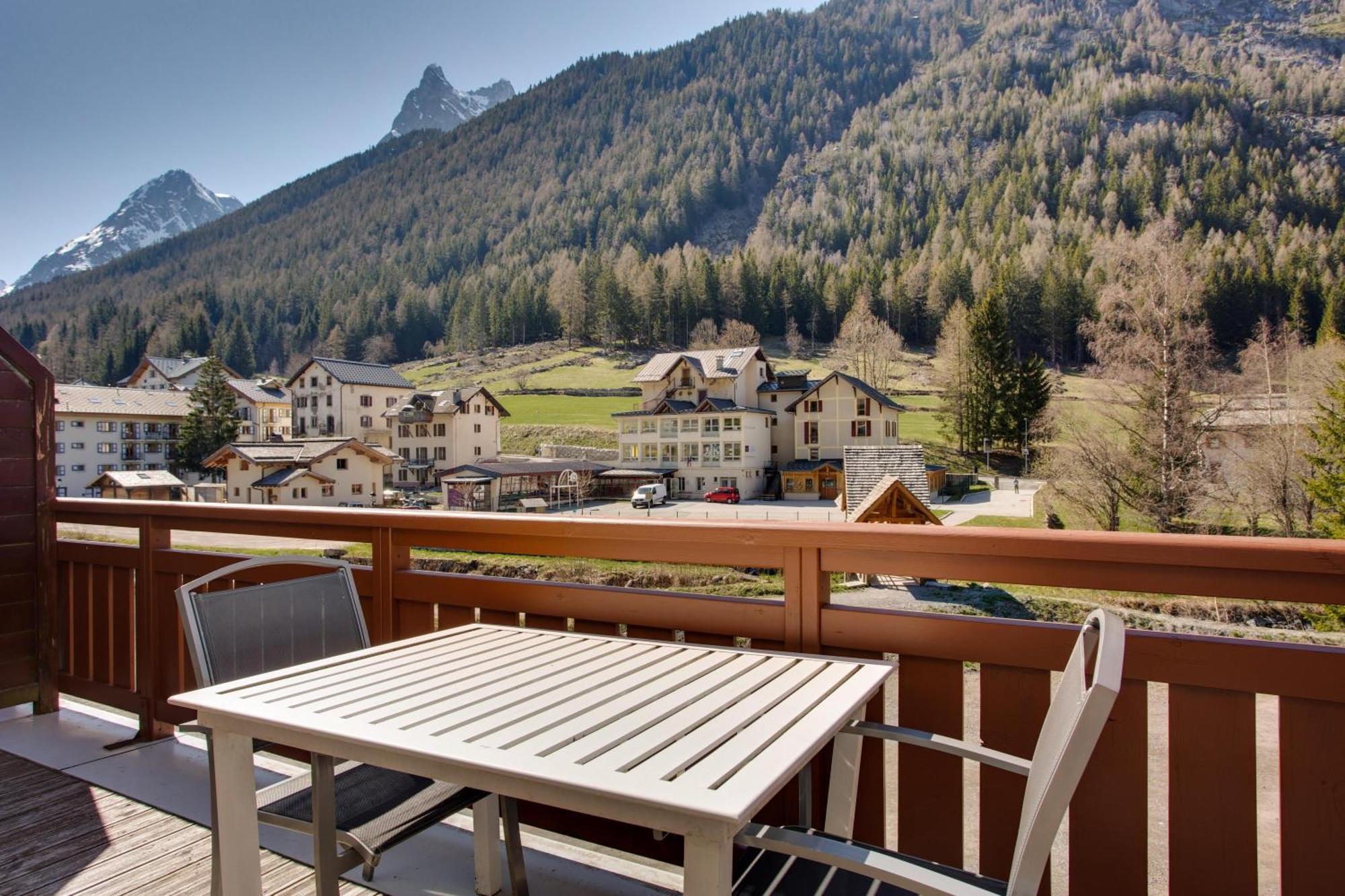Dormio Resort Les Portes Du Mont Blanc Vallorcine Room photo