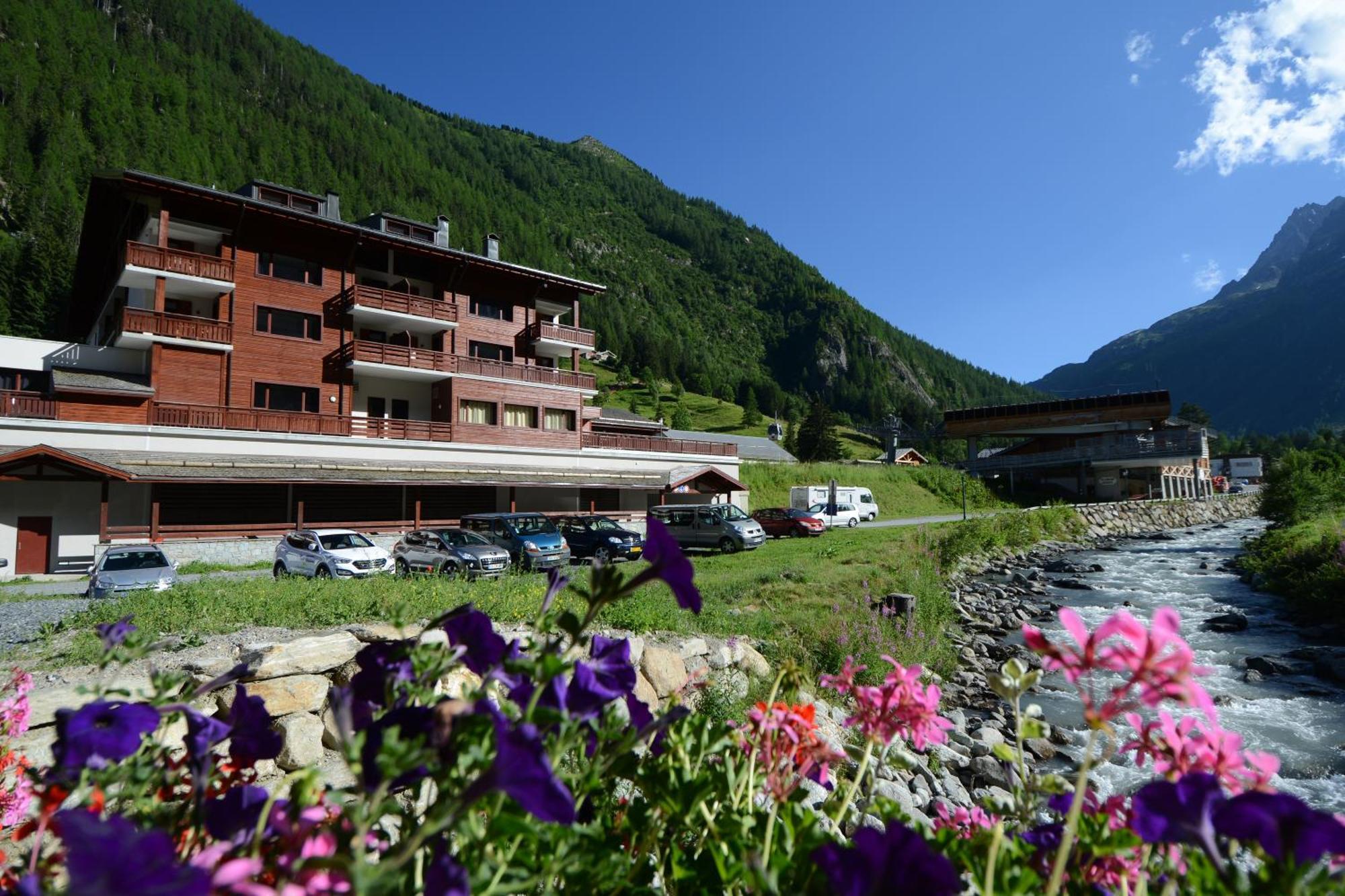 Dormio Resort Les Portes Du Mont Blanc Vallorcine Exterior photo