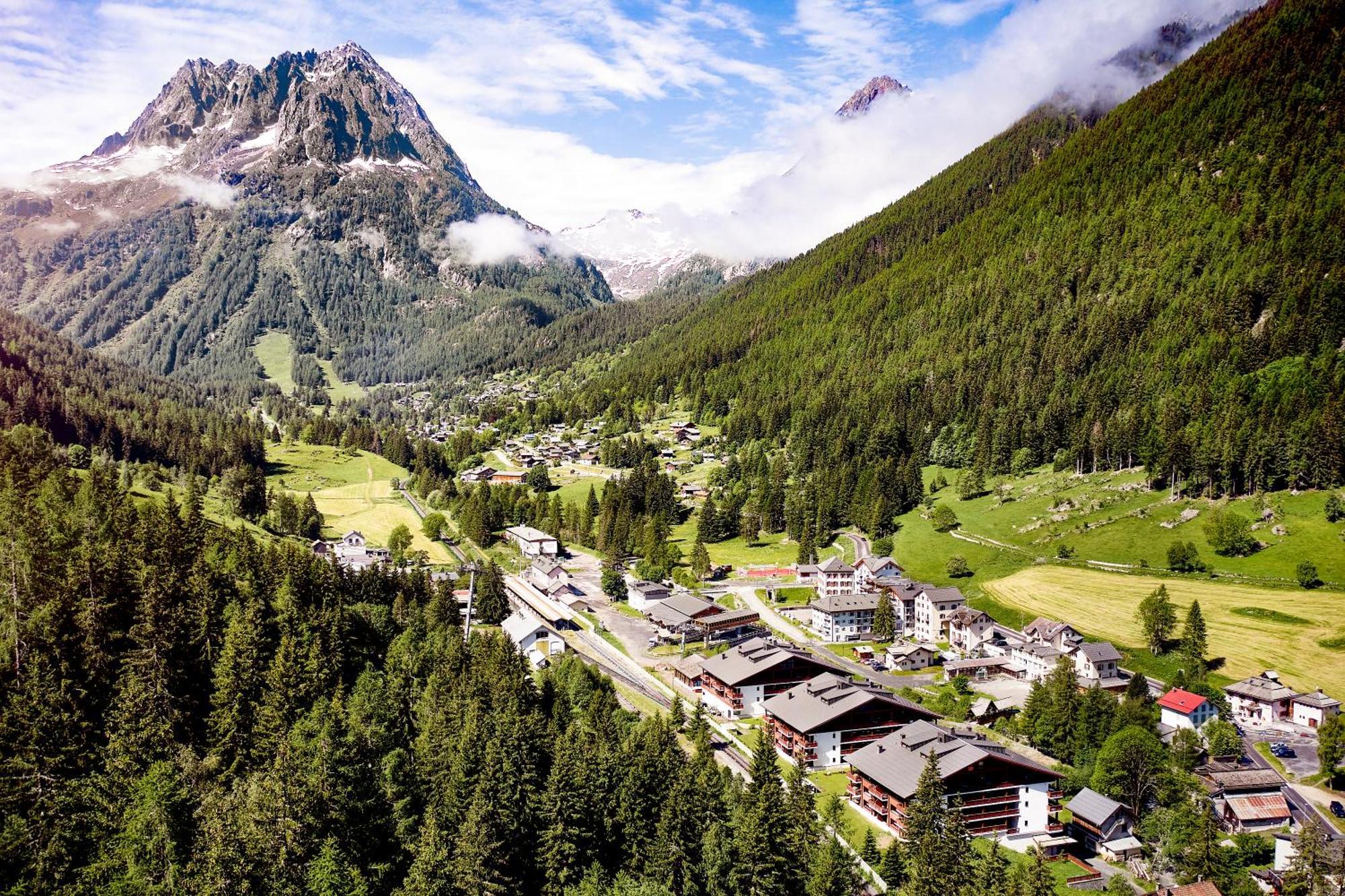 Dormio Resort Les Portes Du Mont Blanc Vallorcine Exterior photo